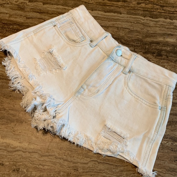 BULLHEAD DENIM CO. HIGH RISE SHORT SZ (1) 23”W - Picture 8 of 8